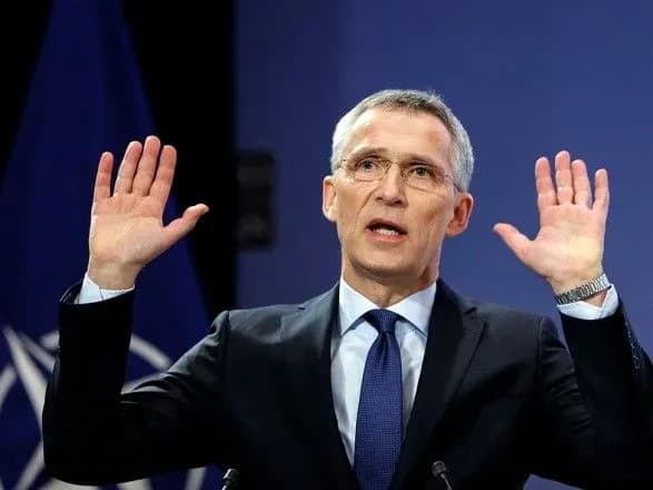 Столтенберг заявив, що НАТО стоїть пліч-о-пліч з Україною