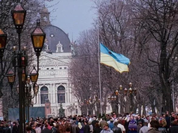 Йти в ЄС зі своїм: Зеленського просять створити "єдиний народний супермаркет"