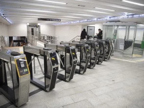 Столичне метро відновило свою роботу у звичайному режимі