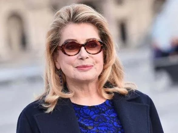 У Катрін Деньов стався інсульт