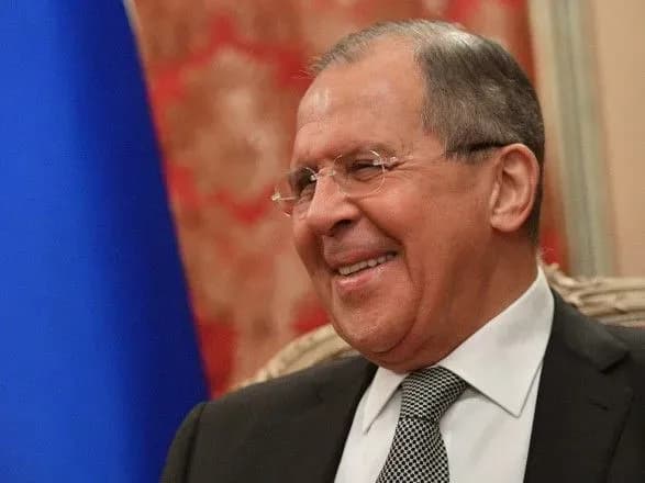 Росія не збирається відмовлятися від ядерної зброї - Лавров