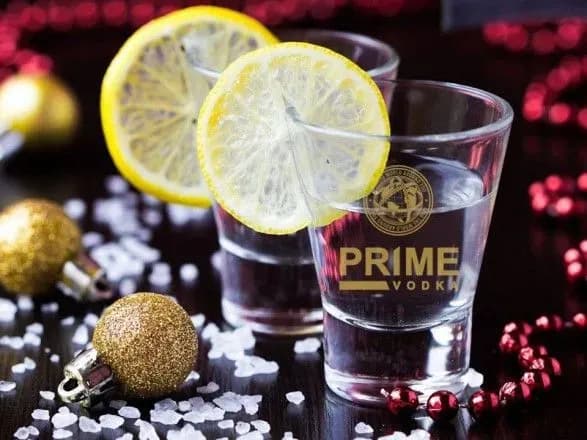 Новогоднее застолье: посчитали сколько придется потратить на алкоголь