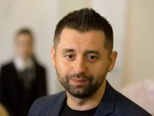 Арахамія розповів, що "майже щодня" бажає Зеленському