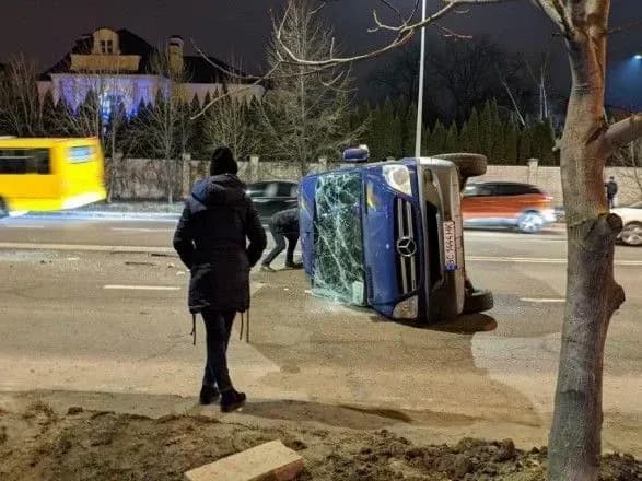 У Львові внаслідок ДТП постраждало двоє дітей