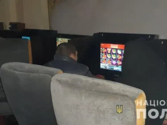 В Україні за добу "прикрили" вісім підпільних інтерактивних клубів