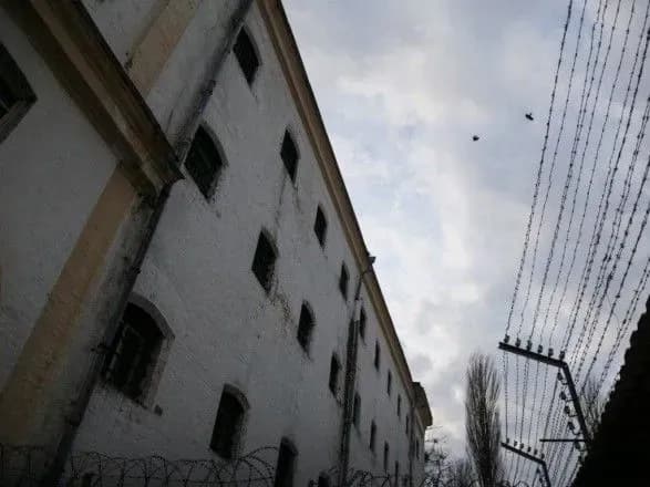 Засуджено чоловіка, який зґвалтував 12-річну дівчинку, її бабусю та вбив двох кішок