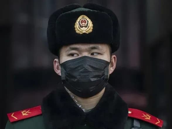 У Китаї затримано чоловіка, який приховав коронавірус та заразив 7 осіб