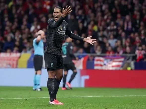 Защитник "Ливерпуля" назвал везением победный гол "Атлетика" в матче 1/8 финала ЛЧ