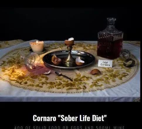 Крекери, мартіні і дитяче харчування: фотограф відобразив дієти відомих людей в натюрмортах