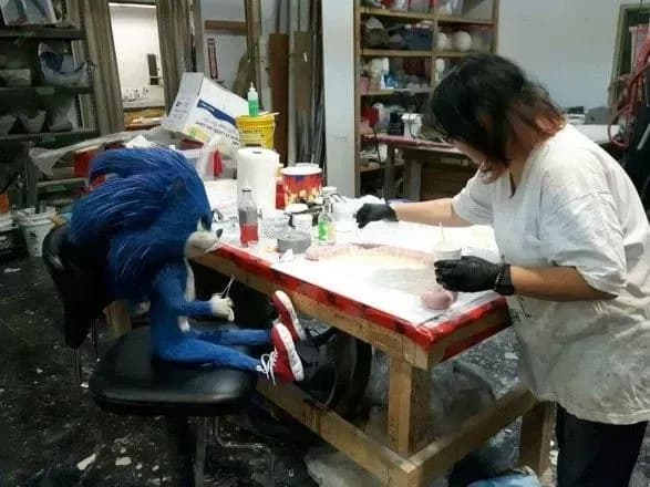 У мережі з'явилися фото ляльок, створених для зйомок "Соніка"