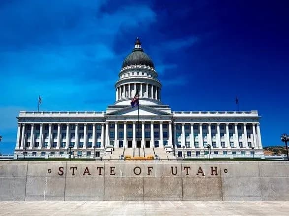 В американській Юті зробили крок до декриміналізації багатоженства