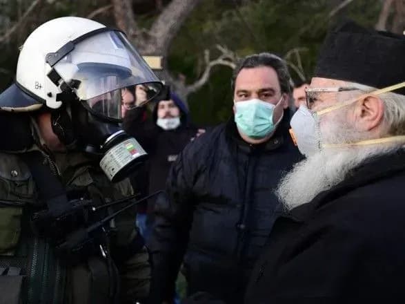 Швейцарська оnline-аптека продала 250 тисяч захисних масок за один день