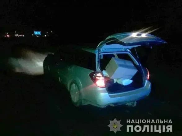 На Черкащині затримали банду, яка крала вантаж з вантажівок на ходу