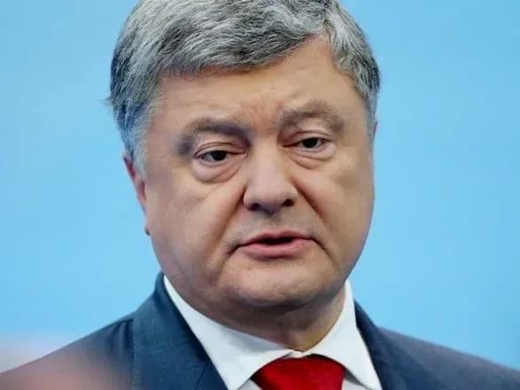 У ДБР розповіли, в яких справах сьогодні допитали Порошенка