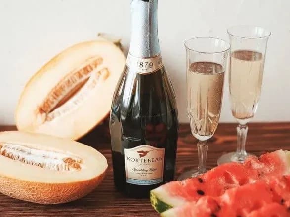 В Україні стали більше "розливати" лікерів, але менше – шампанського