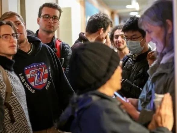 У Стенфорді викладач заразився коронавірусом, заняття скасовані