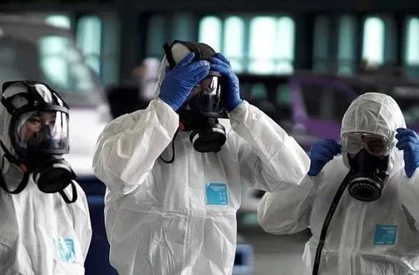 В Україні хочуть встановити до 200% надбавки медикам, залученим до ліквідації спалаху коронавірусу