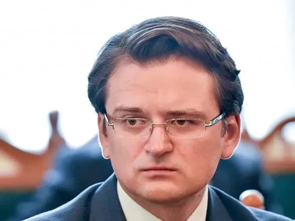 Кулеба про українців, які застрягли в Єгипті: повернути громадян назад мають "героїчні" туроператори