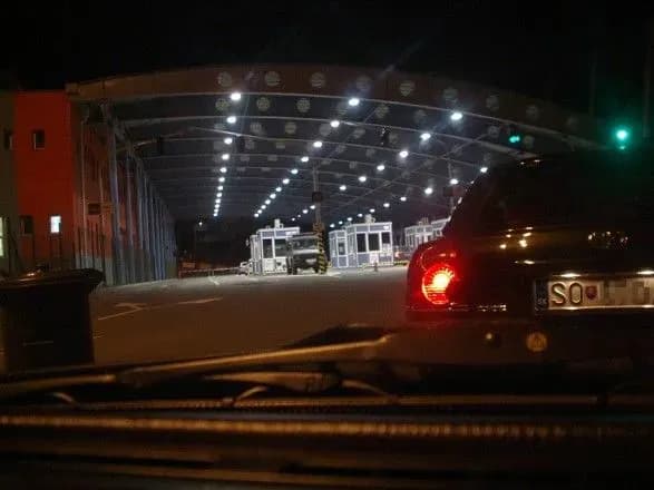 У ДПСУ повідомили про ситуацію на пунктах пропуску зі Словаччиною