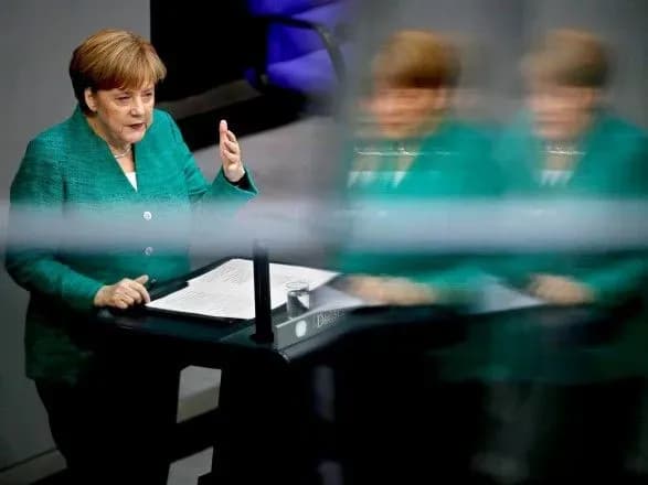 Пандемія коронавірусу: перший тест Ангели Меркель на COVID-19 виявився негативним