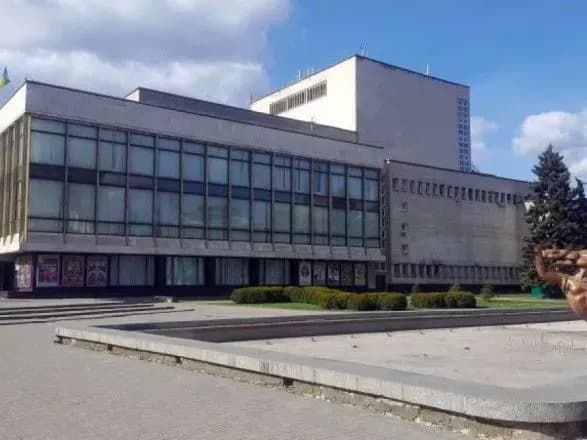 У Дніпрі відпустили з карантину артистів оперного театру