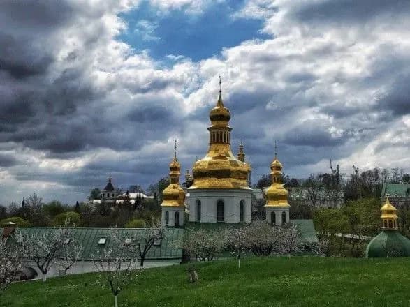 Лавру закривають на карантин: подробиці