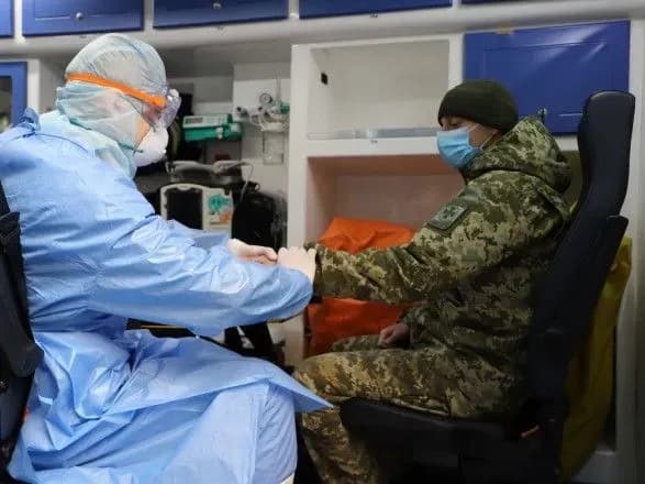 На контролі медиків перебувають понад 60 прикордонників, які контактували з хворими на COVID-19