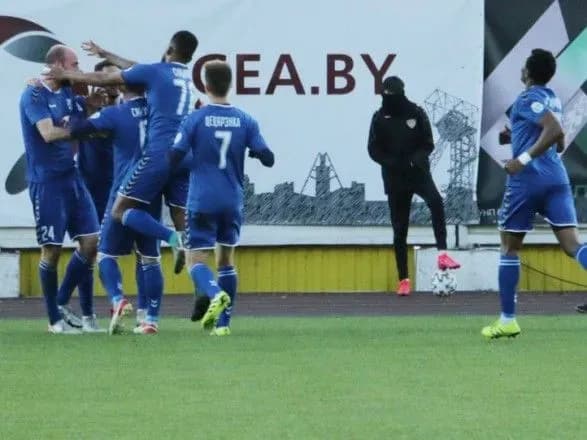 ФК "Слуцк" продлил победную серию и возглавил чемпионат Беларуси