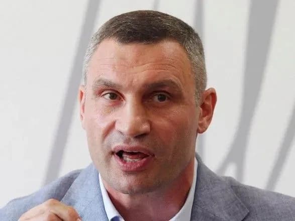 Кличко розповів, як у Києві утилізують одноразові маски, рукавички та "медичні відходи"