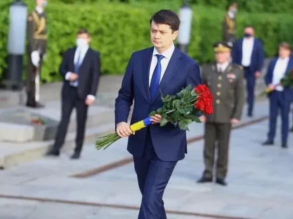 Разумков вшанував пам’ять загиблих у ході Другої світової війни