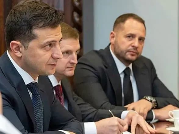 Єрмак та Шефір не формують кадрову політику – Зеленський