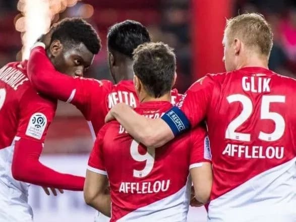 Ведущий французский клуб запланировал распродажу 30 футболистов