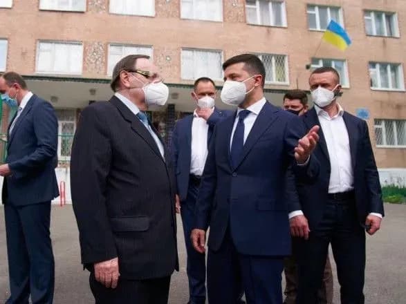 Зеленский внепланово посетил студенческое общежитие в Хмельницкой области