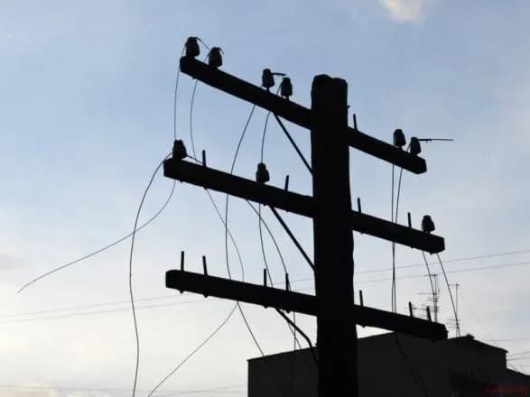 Внаслідок негоди у 9 областях України знеструмлено майже 350 населених пунктів