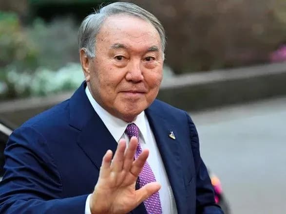 У Назарбаєва виявили коронавірус