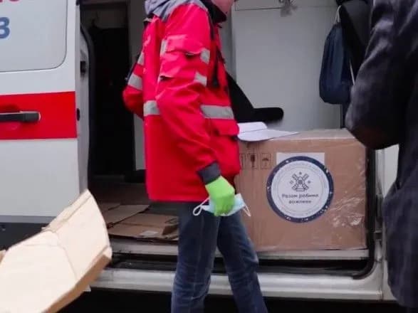 МХП Косюка передав п'ять "інтелектуальних" апаратів ШВЛ у лікарні Черкащини