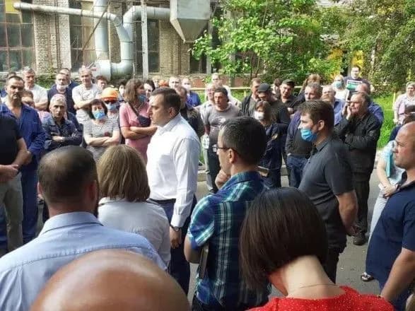 Через "Електроважмаш" хмари над Сенніченко пресуються у бетон - експерти