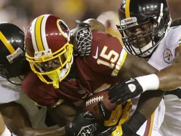 Відома у США команда Washington Redskins розгляне зміну назви клубу через расизм