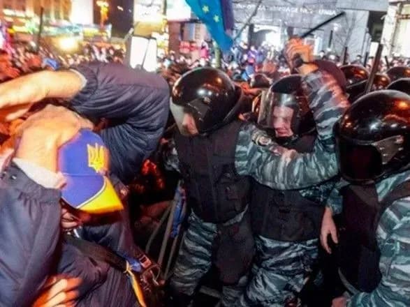 Двух экс-беркутовцев осудят за силовой разгон студентов на Майдане