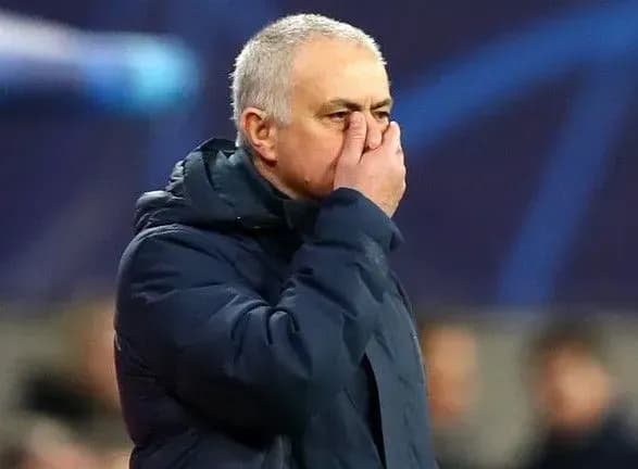 Моурінью назвав ганебним рішення скасувати дискваліфікацію "Манчестер Сіті"