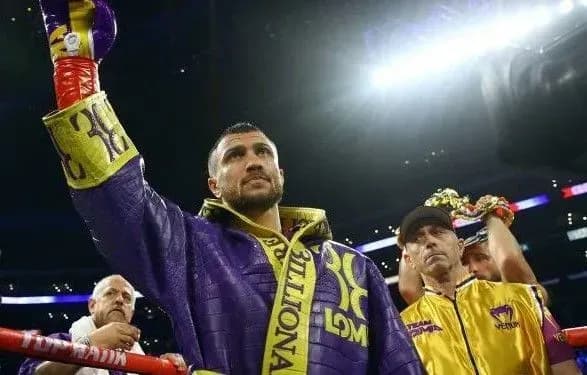 Ломаченко визнано кращим боксером світу у легкій вазі