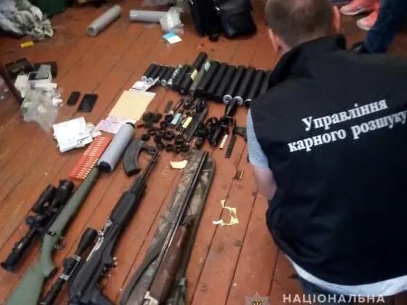 На Волині затримали чоловіка, який незаконно переробляв вогнепальну зброю