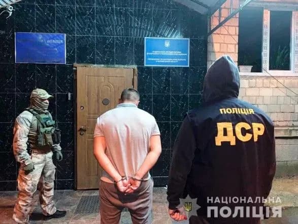 Банду задержали за "выбивание" несуществующего долга с буковинца