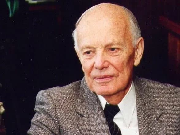 В Киеве похоронили Бориса Патона