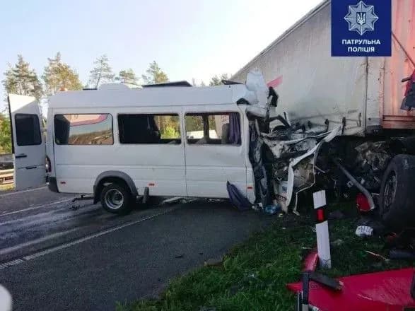 Масштабна ДТП на Київщині: кількість загиблих зросла до 6