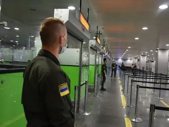 У "Борисполі" затримали іноземця, який перебував у міжнародному розшуку через вбивство