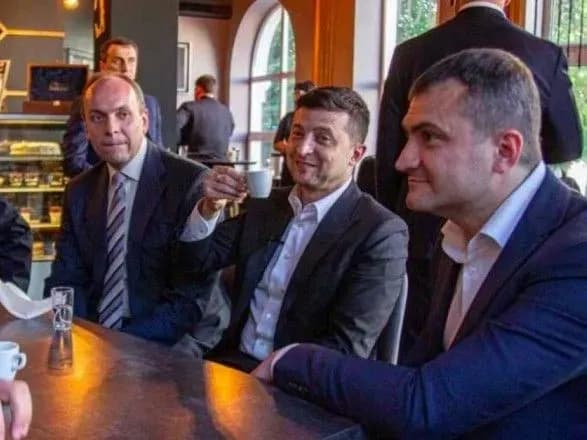 Штраф Зеленському за каву у Хмельницькому: Верховний Суд розгляне питання на пленумі 18 вересня