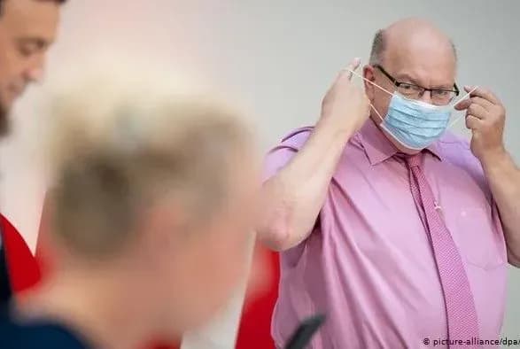 COVID-19: Міністр економіки Німеччини пішов на самоізоляцію