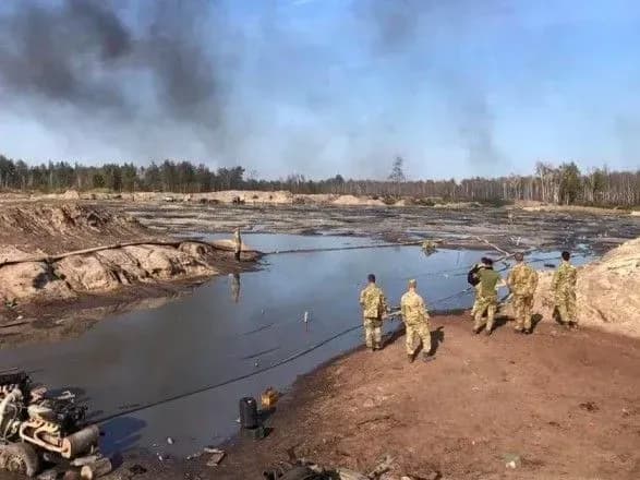 В Ровенской области провели спецоперацию на янтарных "клондайках" - местные жители оказали сопротивление