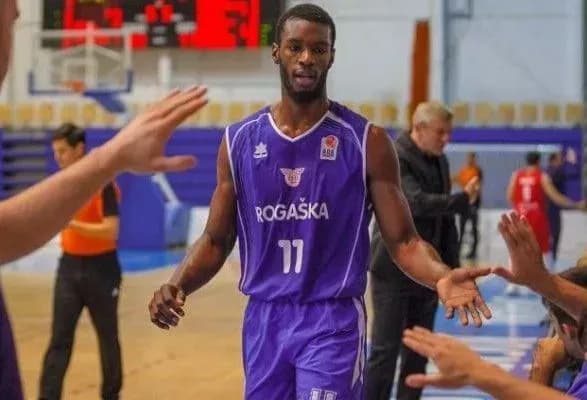 БК "Хімік" підсилився американським центровим